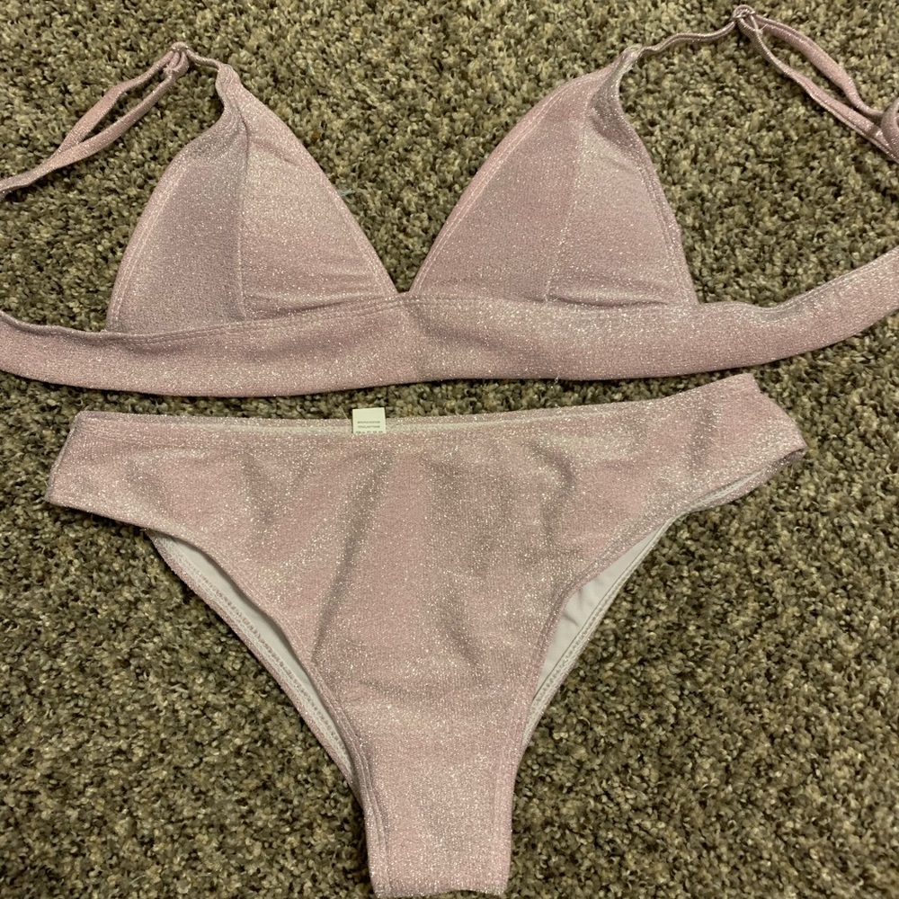 shimmery swimmy!🤩